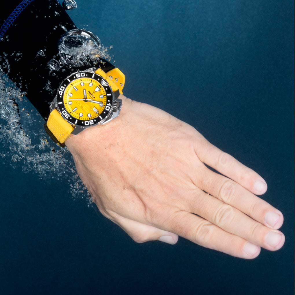 FESTINA SWISS MADE COSC