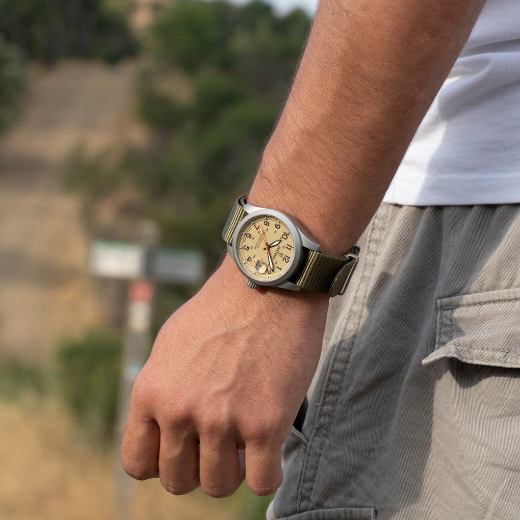 FESTINA SWISS MADE FIELD