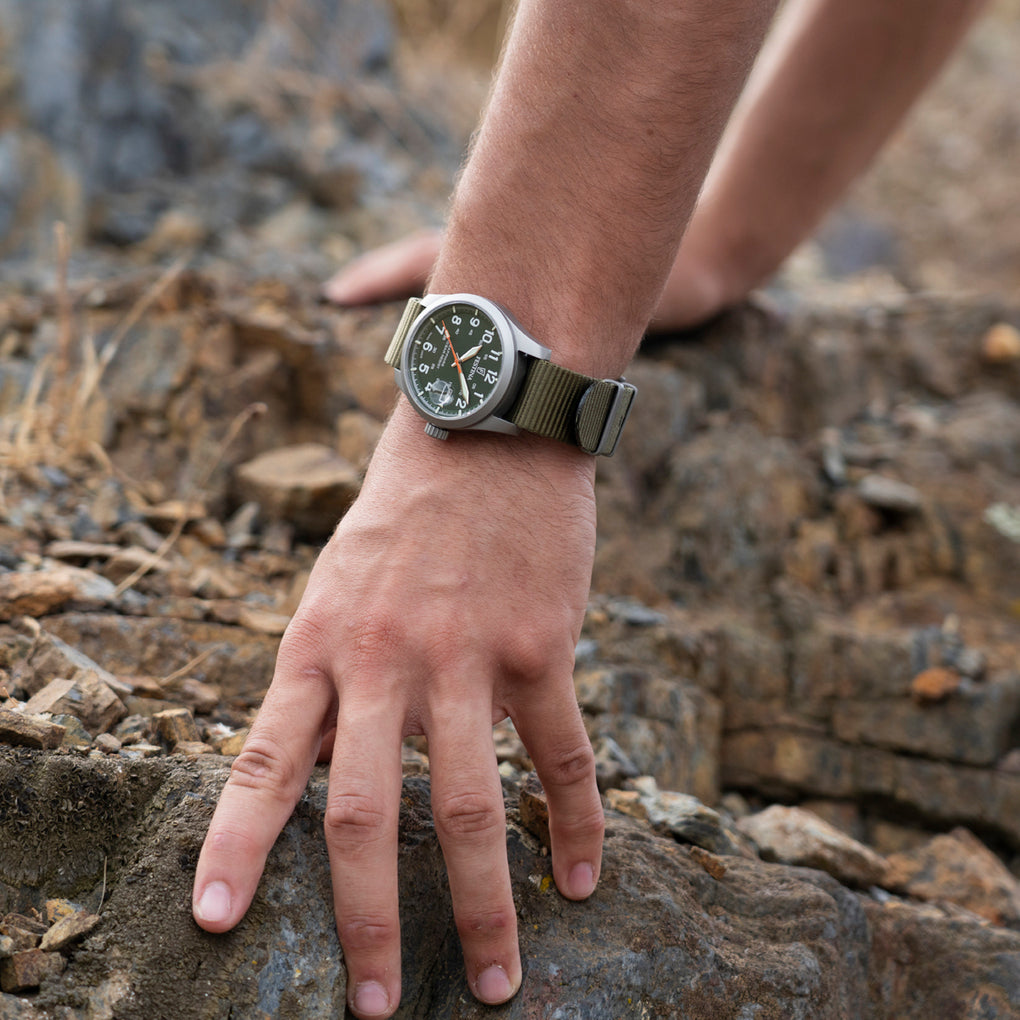 FESTINA SWISS MADE FIELD